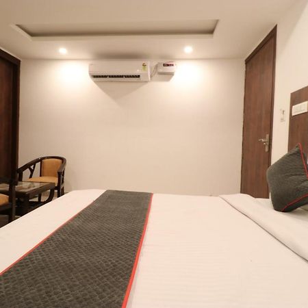 Hotel Tark Inn Near Igi Airport New Delhi Extérieur photo
