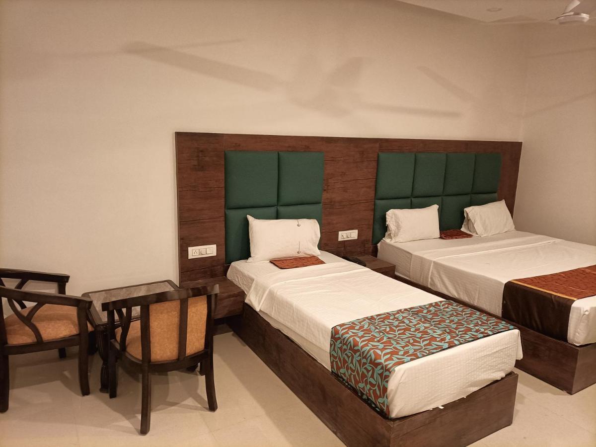 Hotel Tark Inn Near Igi Airport New Delhi Extérieur photo