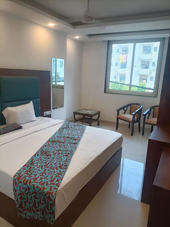 Hotel Tark Inn Near Igi Airport New Delhi Extérieur photo