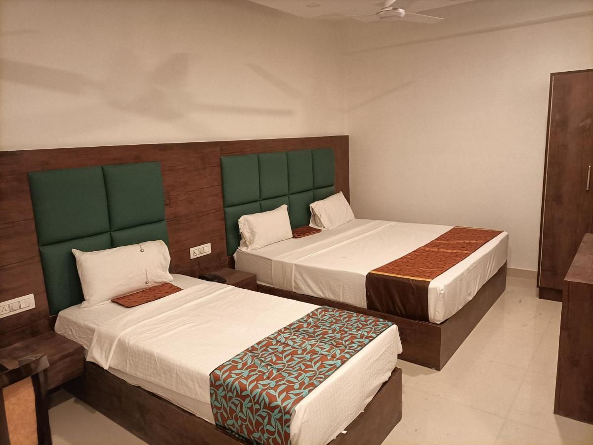 Hotel Tark Inn Near Igi Airport New Delhi Extérieur photo