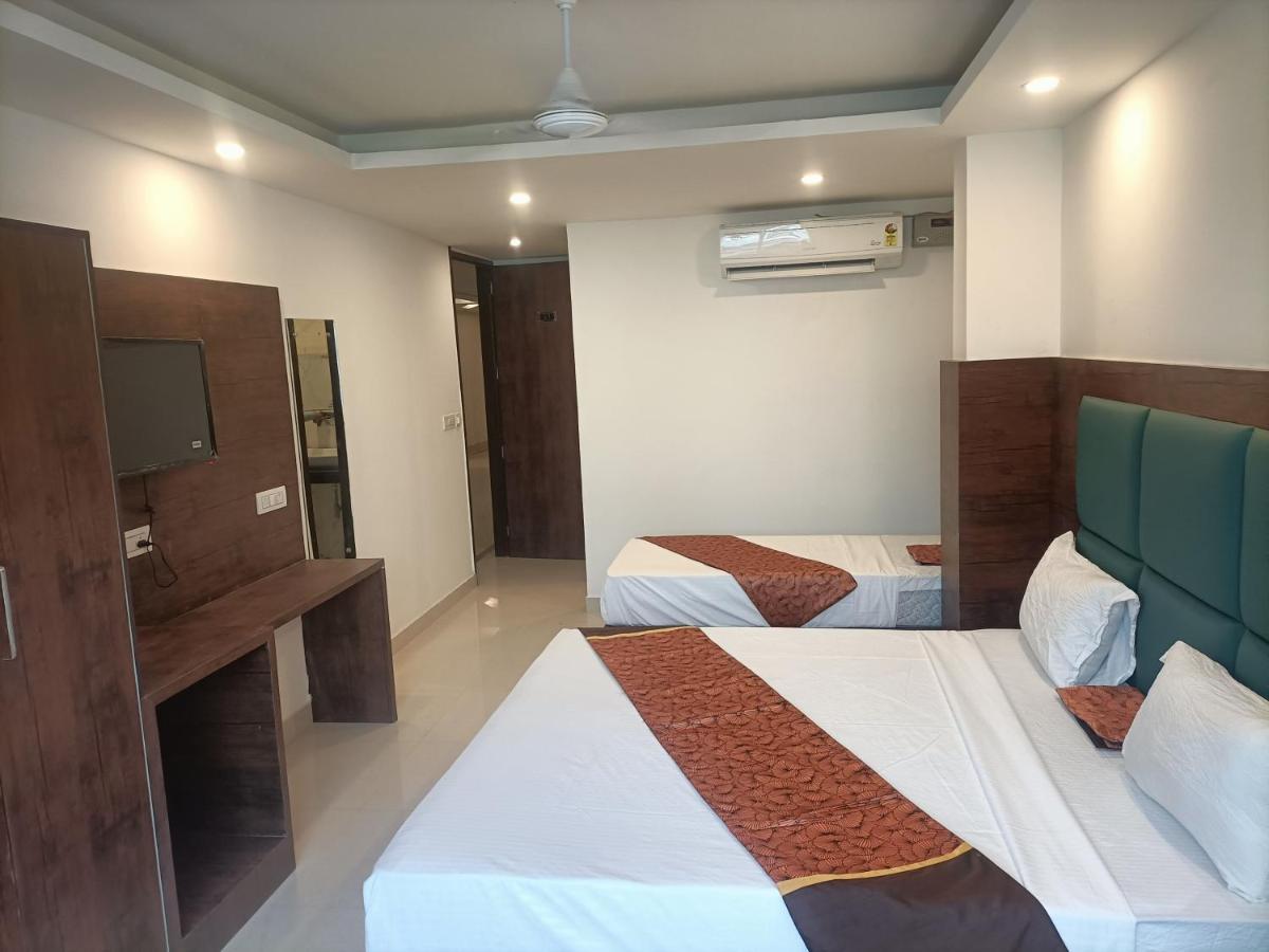 Hotel Tark Inn Near Igi Airport New Delhi Extérieur photo