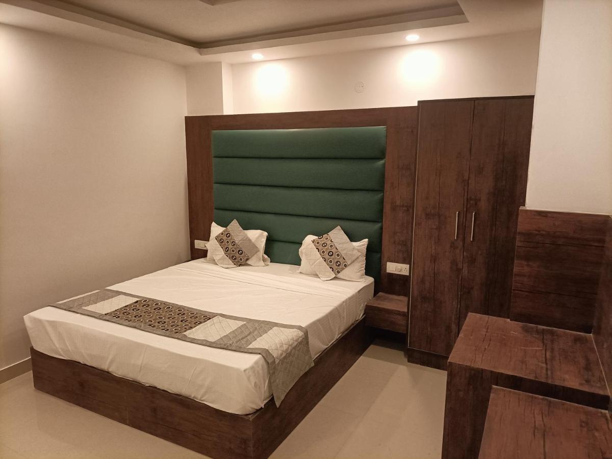 Hotel Tark Inn Near Igi Airport New Delhi Extérieur photo