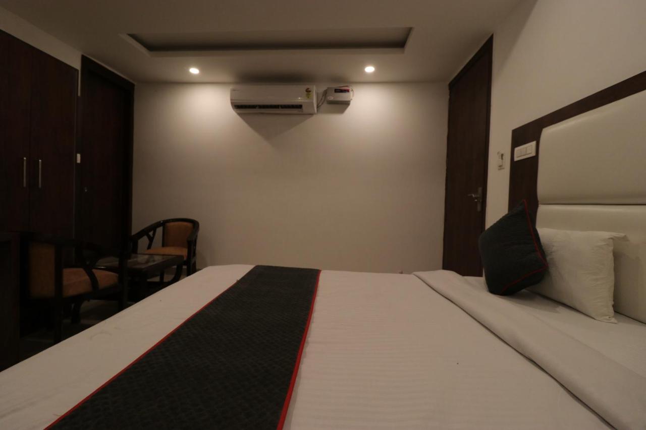 Hotel Tark Inn Near Igi Airport New Delhi Extérieur photo